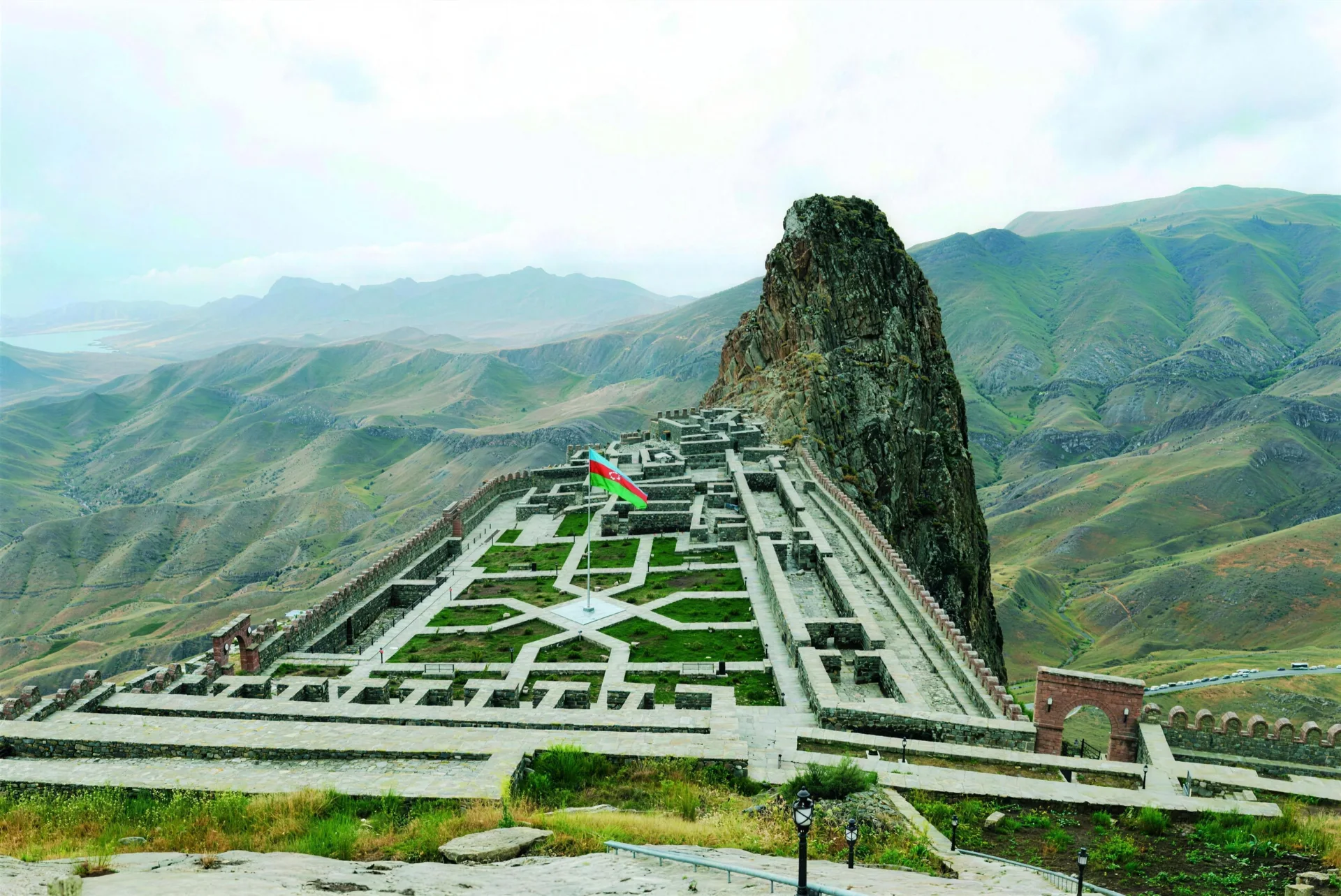 Əlincə qalası, Naxçıvan