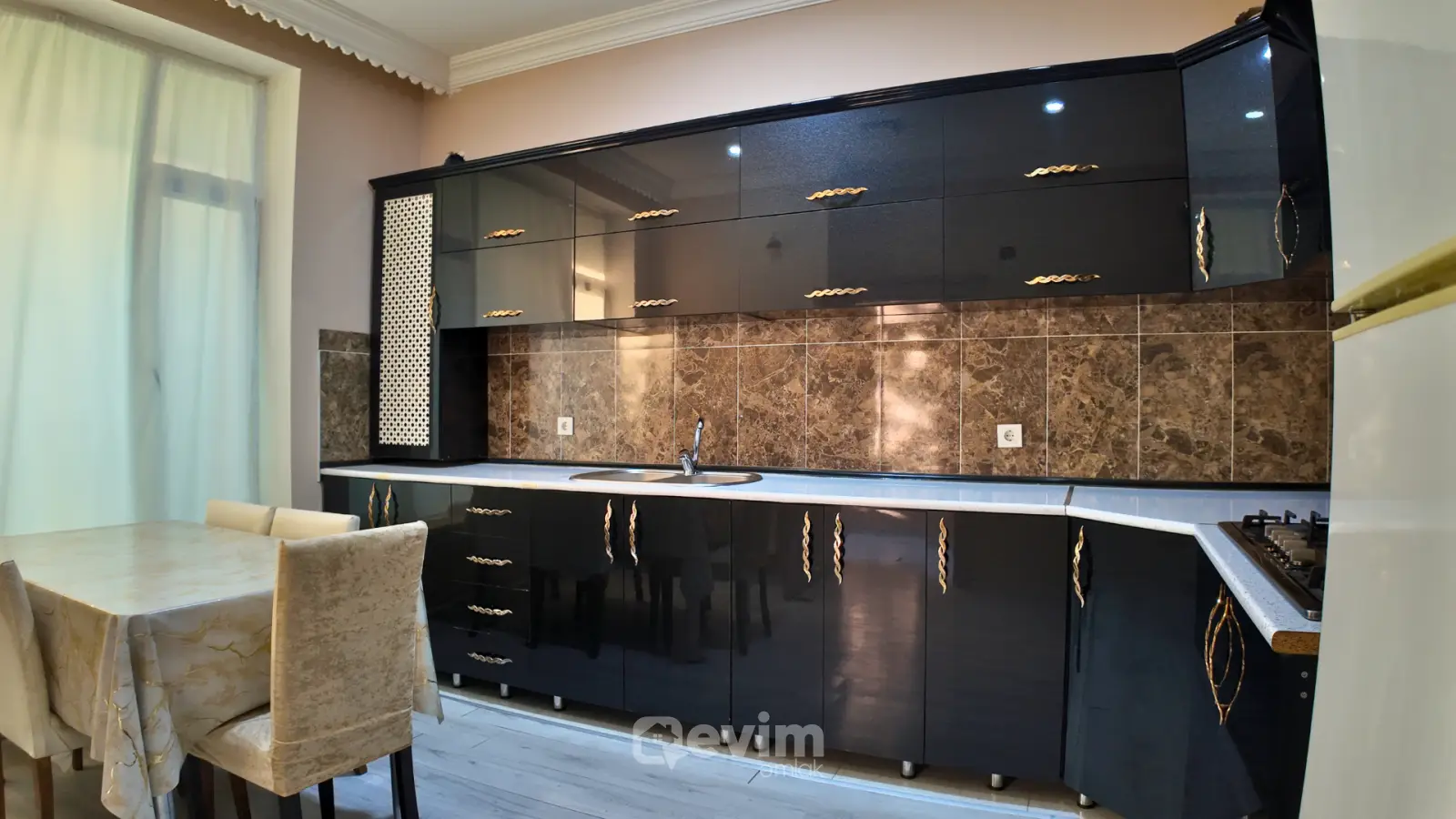 Cahan Gənclər Şəhərciyinin Yaxınlığında Hovuzlu 4 Otaqlı Həyət Evi — şəkil 5