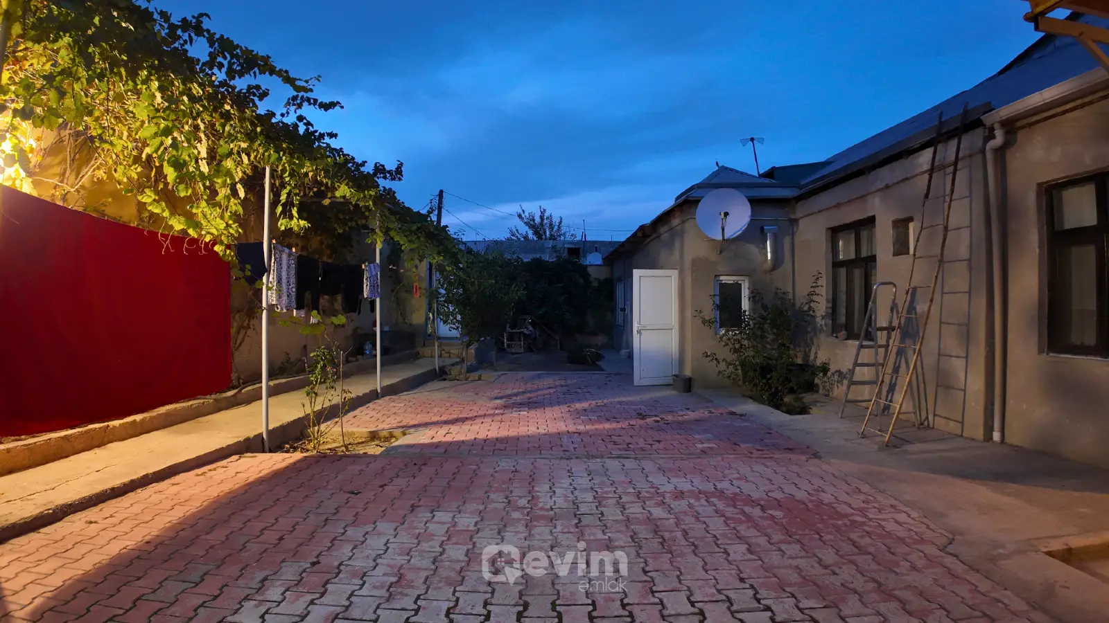 İdris Məmmədov Küçəsində (Pirqəmiş Məscidi və İmişlinin Binası), 5.4 Sotda Tam Təmirli 4 Otaqlı Həyət Evi — şəkil 12