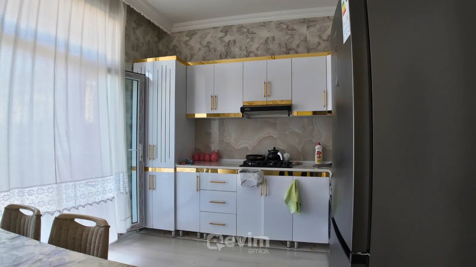 Xətai Məhəlləsində Tam Təmirli və Əşyalı 4 Otaqlı Həyət Evi — şəkil 11