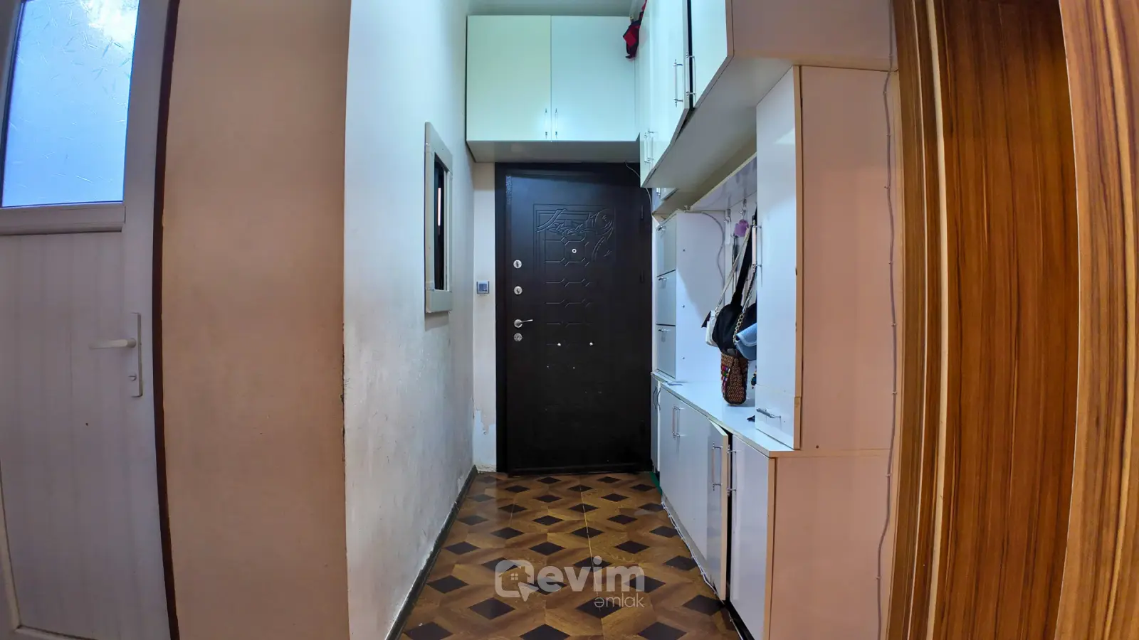 Şəhərin Tam Mərkəzində, "Cafevania" ilə Üzbəüz Binada Tam Təmirli 3 Otaqlı Mənzil — şəkil 3