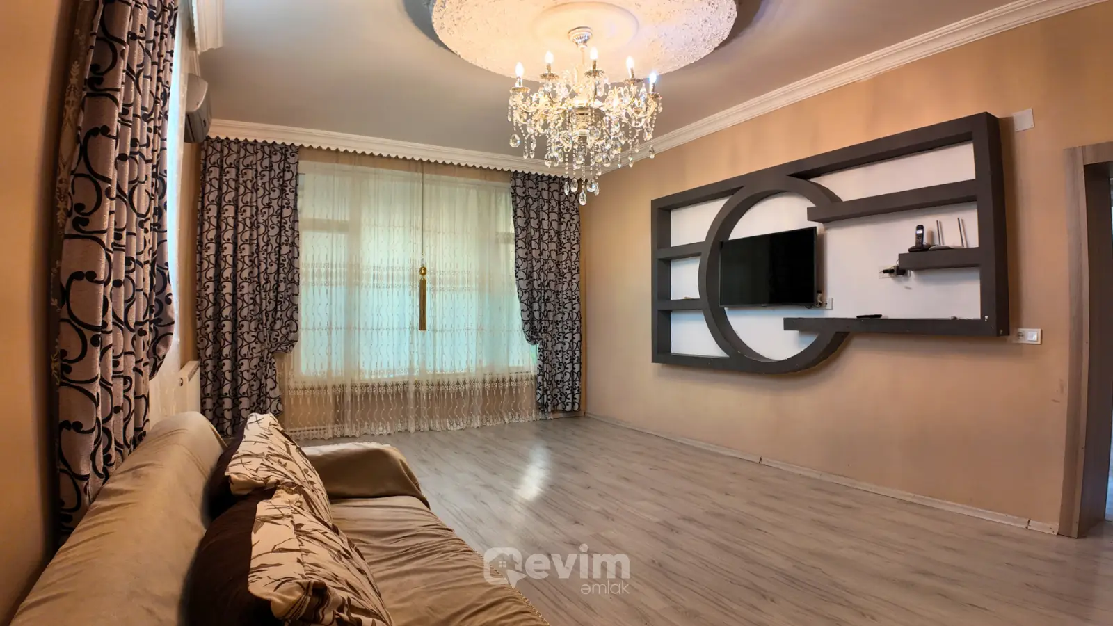 Cahan Gənclər Şəhərciyinin Yaxınlığında Hovuzlu 4 Otaqlı Həyət Evi — şəkil 7